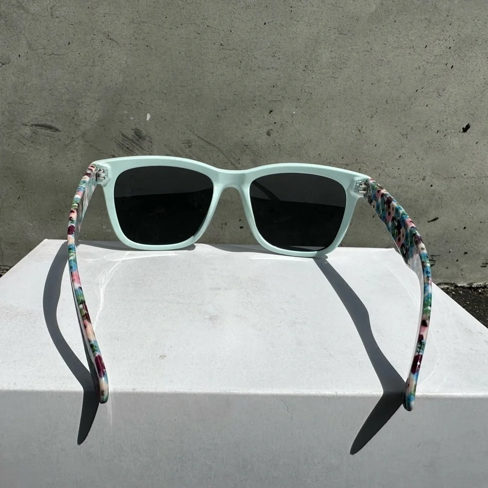 NWT Jamberry Sunglasses $5 per piece or $30 for a box of 10